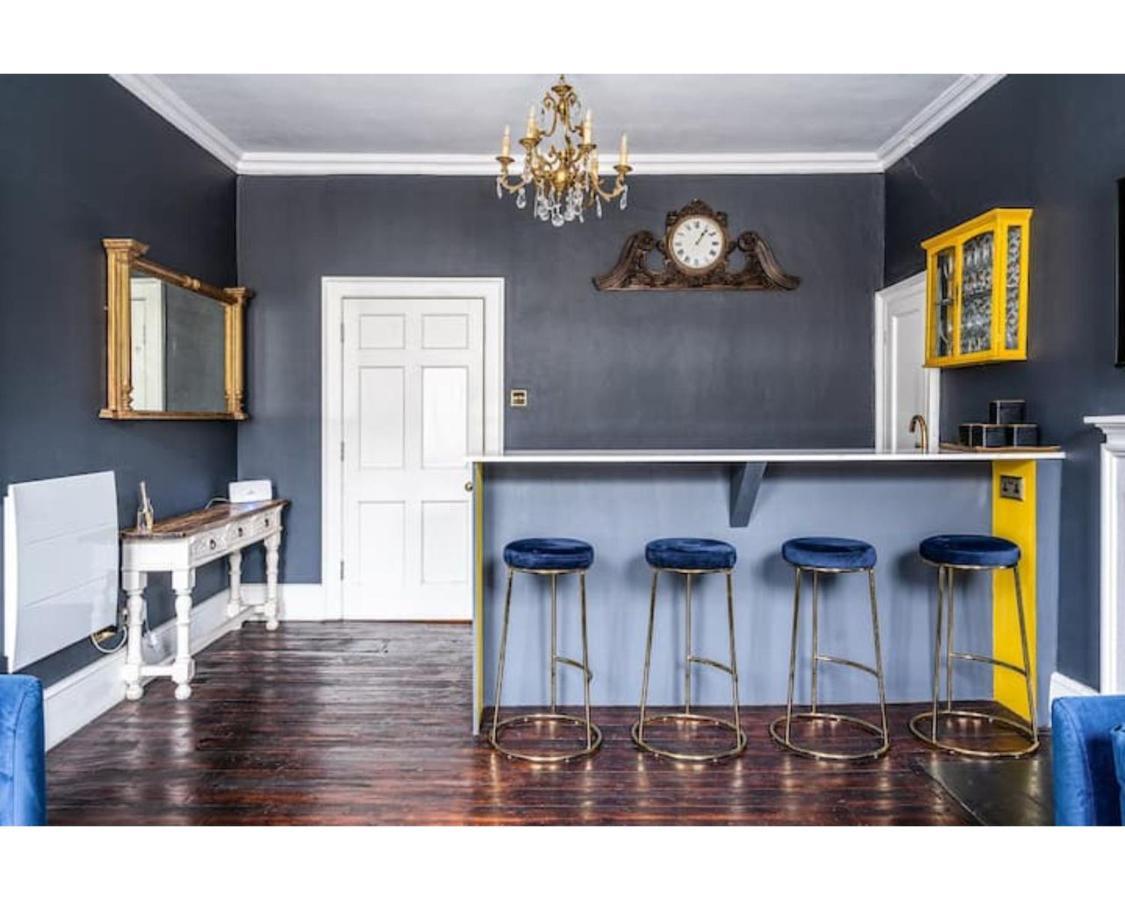 Bennett'S Lodgings A Luxurious 2 Bed Apartment バース エクステリア 写真
